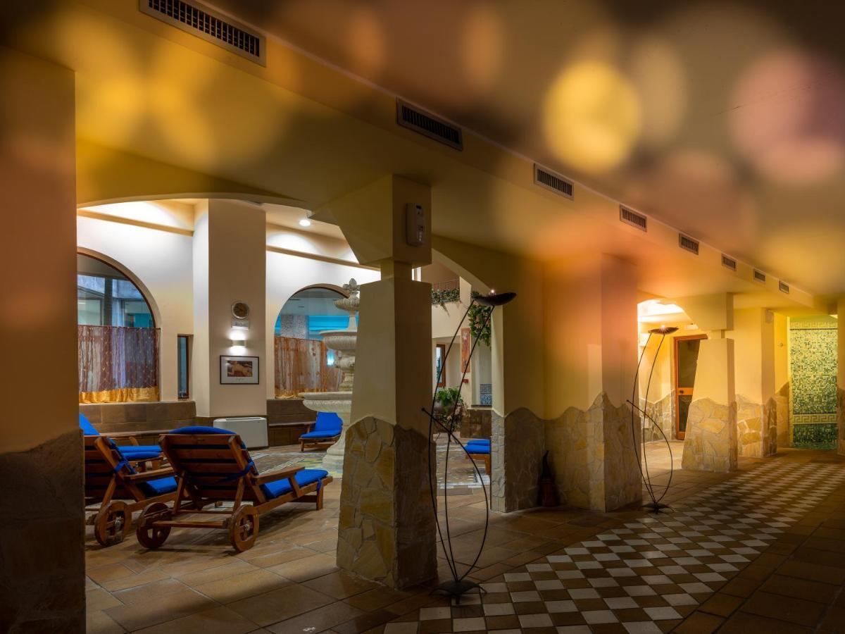 Hotel Olimpo Le Terrazze Letojanni Exterior foto
