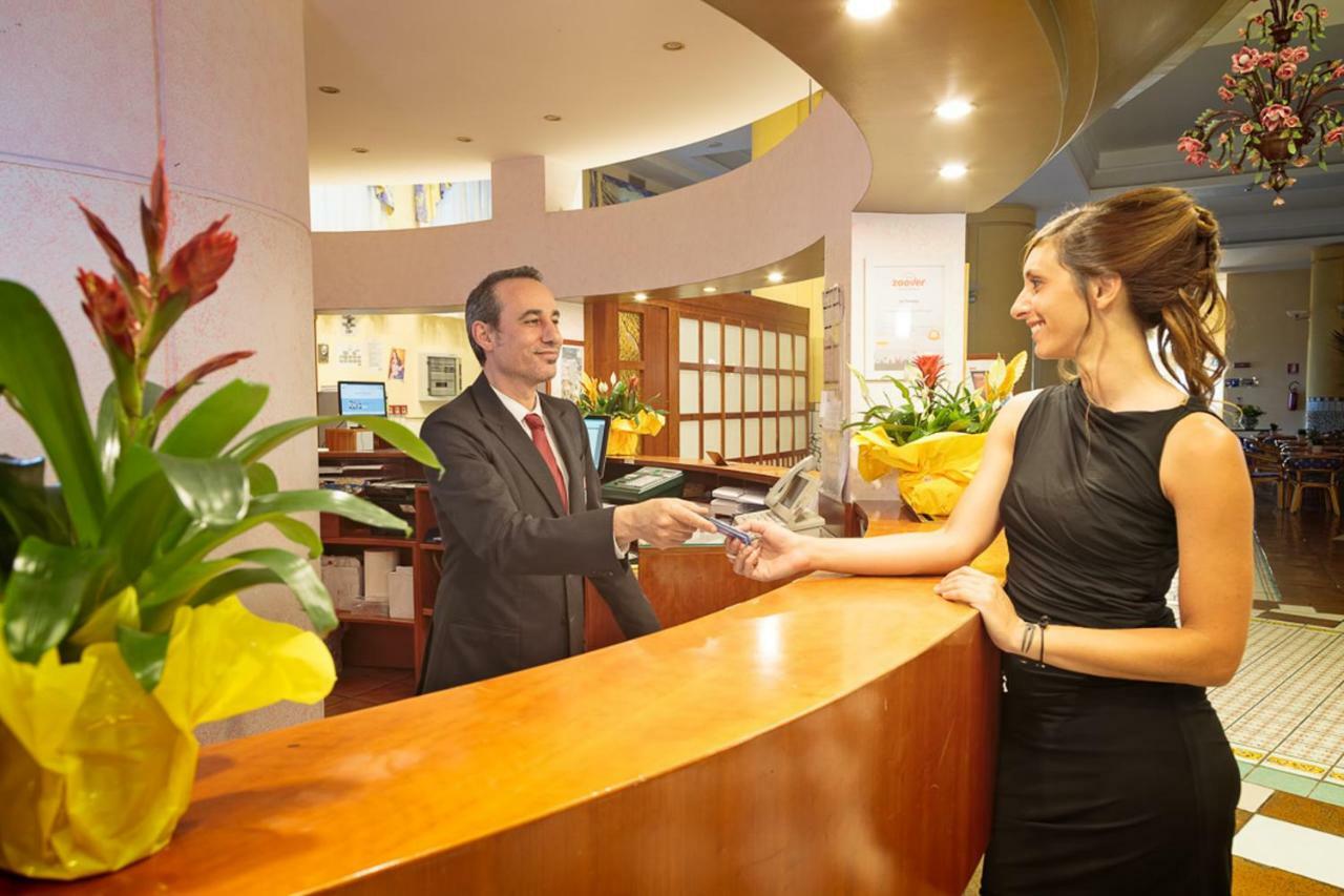 Hotel Olimpo Le Terrazze Letojanni Exterior foto